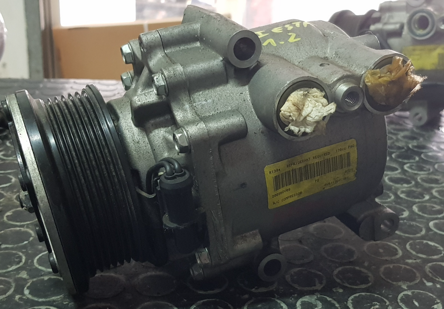 Compressore aria condizionata Ford Fiesta 1.2 benzina anno 2009