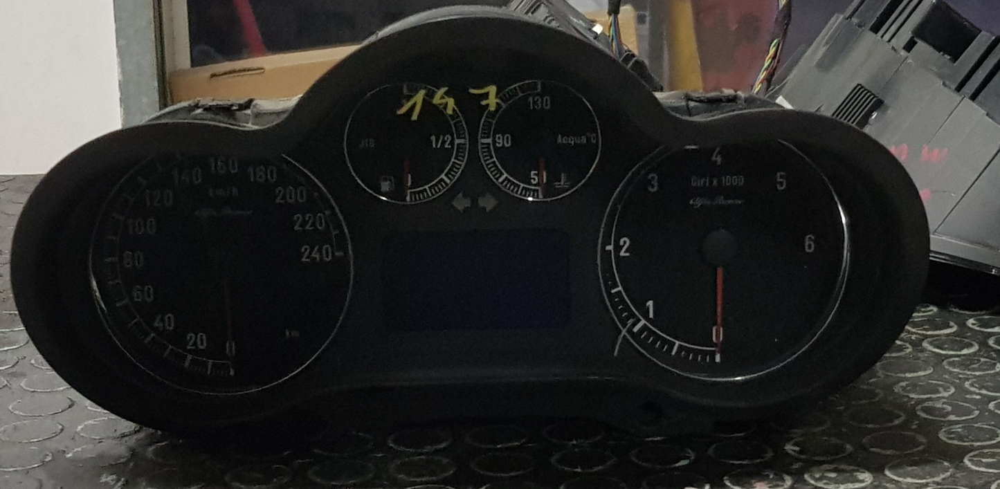 Quadro strumenti / Contachilometri Alfa Romeo 147