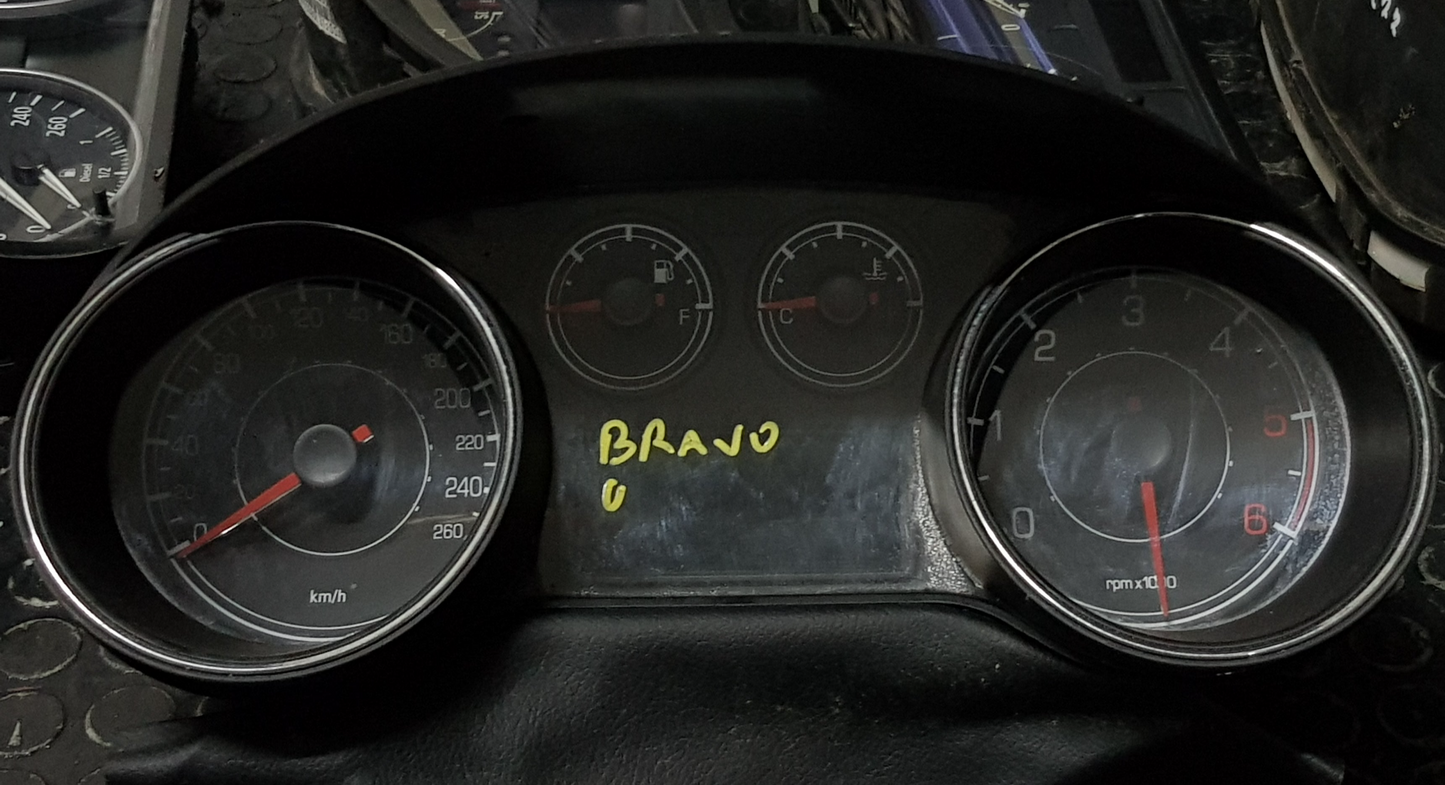 Quadro strumenti / Contachilometri Fiat Bravo anno 2008
