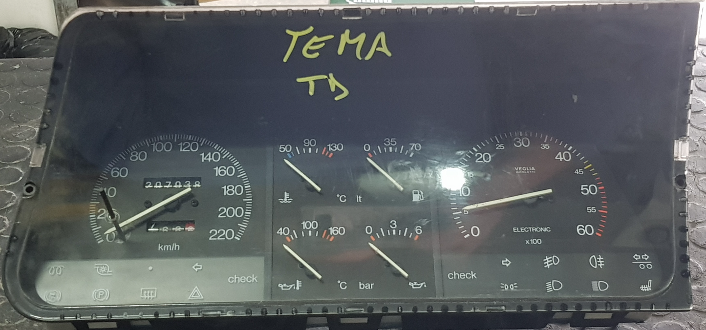 Quadro strumenti / Contachilometri Lancia Thema TD