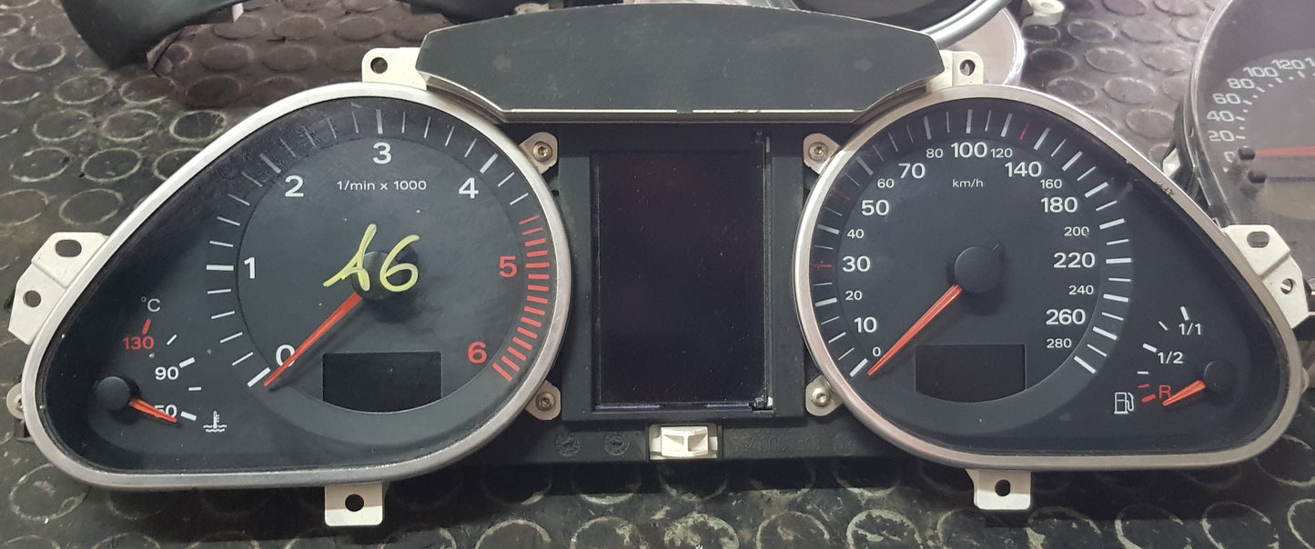 Quadro strumenti / Contachilometri Audi A6 c6