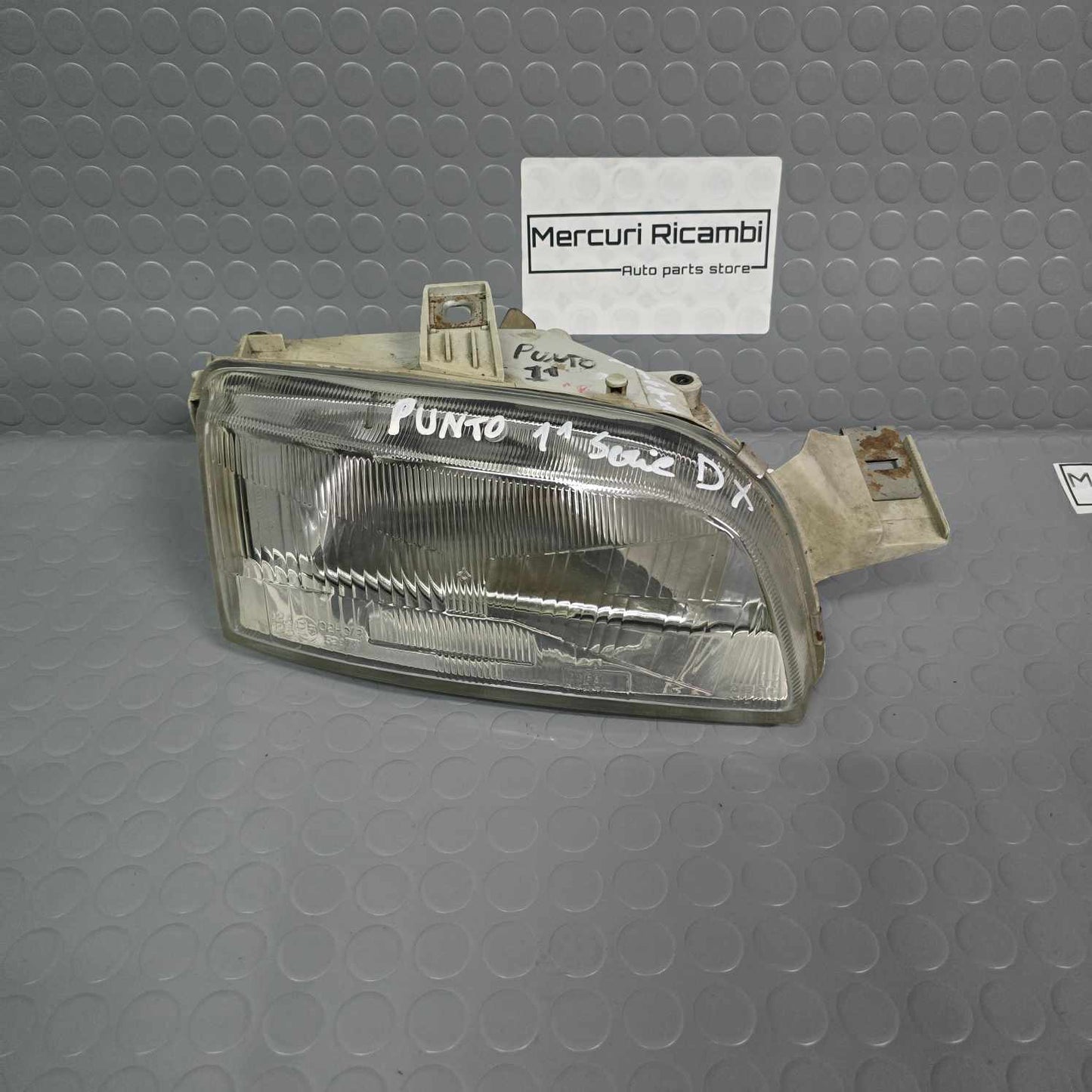 Faro destro Fiat Punto 1^serie