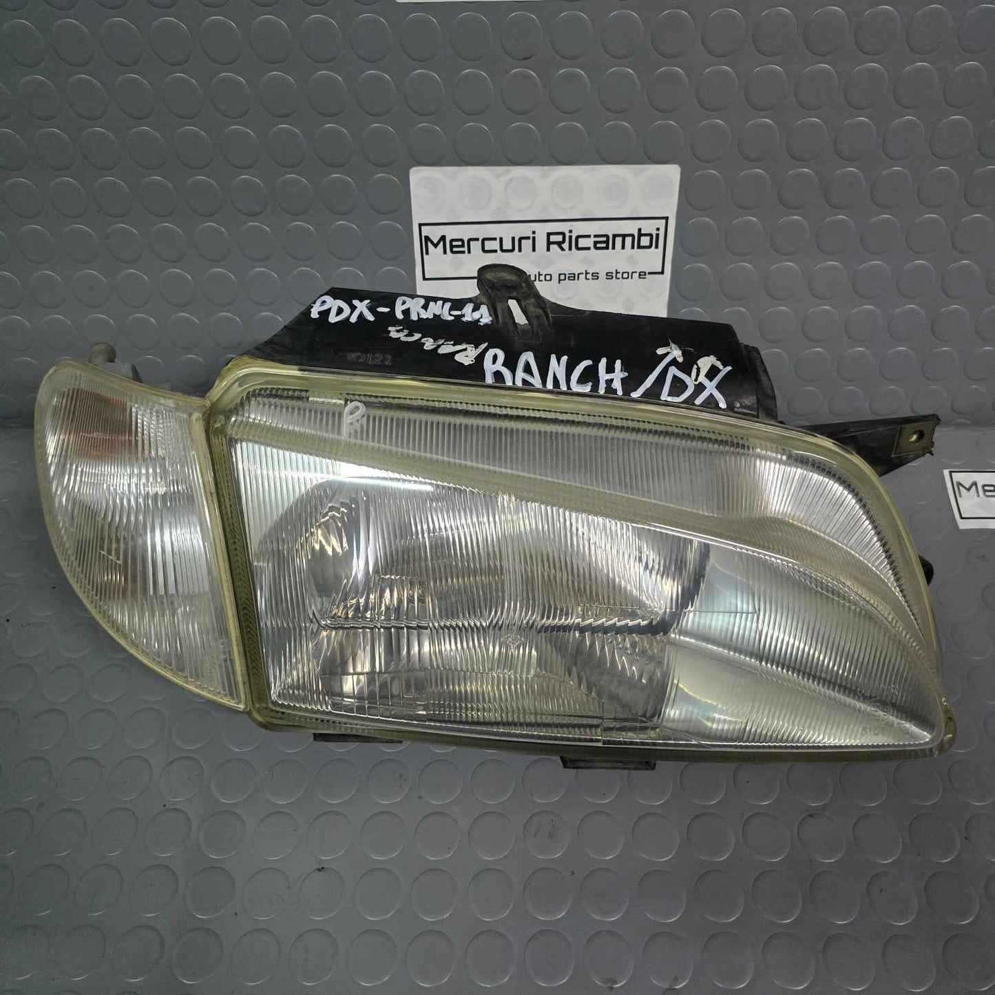 Proiettore destro Peugeot Ranch