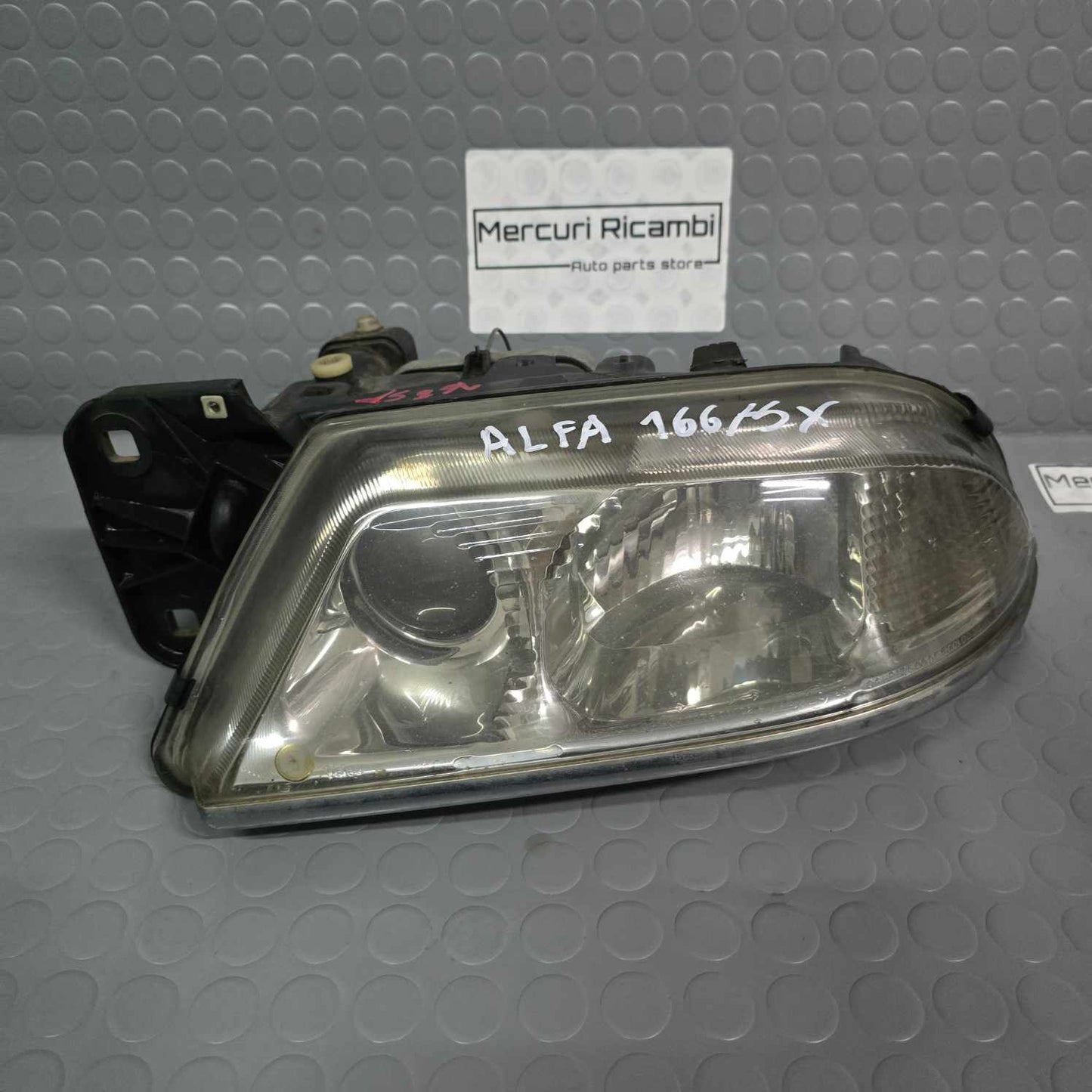 Proiettore sinistro Alfa Romeo 166