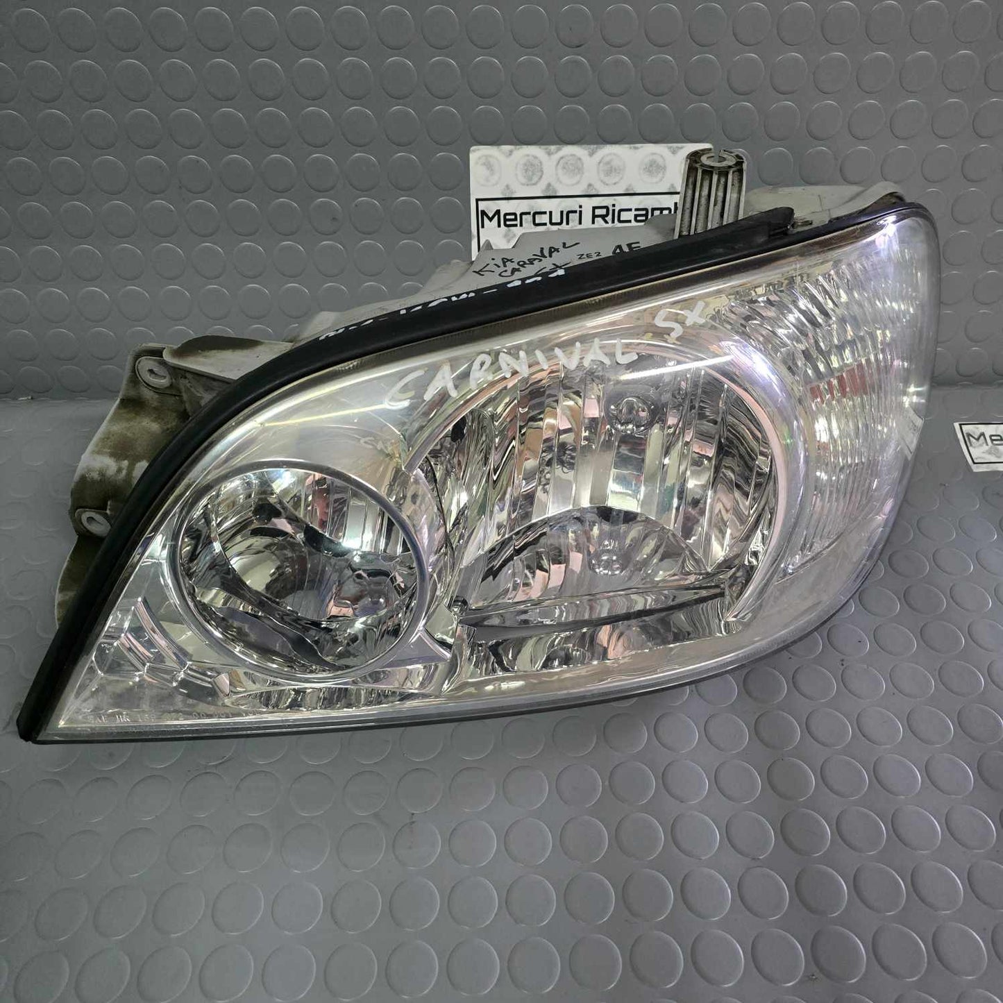 Proiettore sinistro Kia Carnival