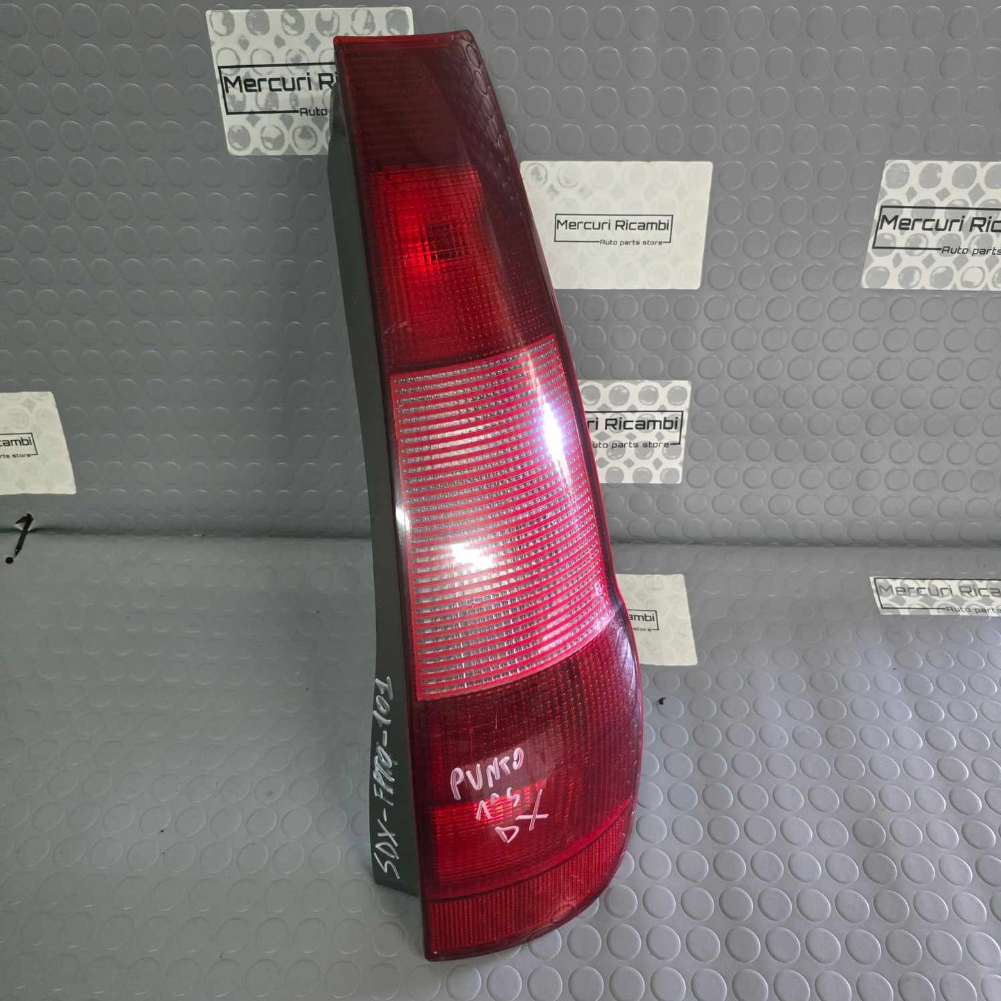 Fanale posteriore destro Fiat Punto 1^ serie