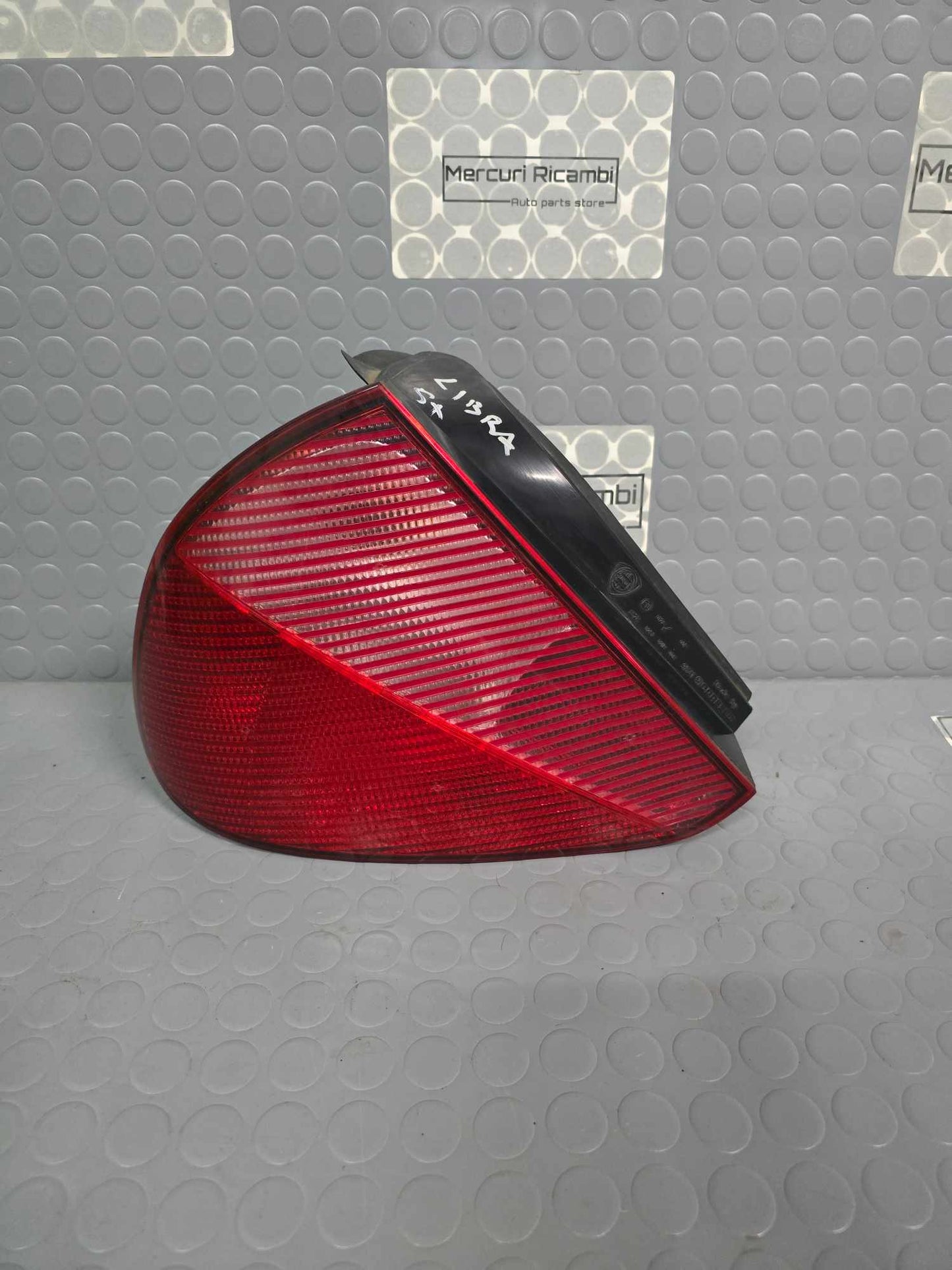 Fanale posteriore sinistro Lancia Lybra Berlina