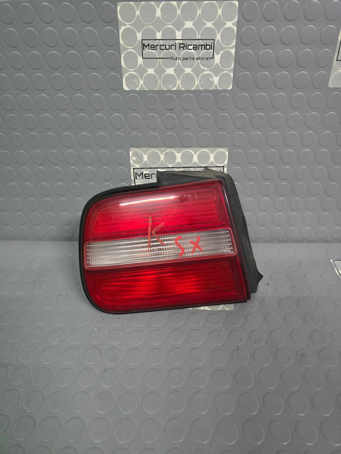 Fanale posteriore sinistro Lancia K