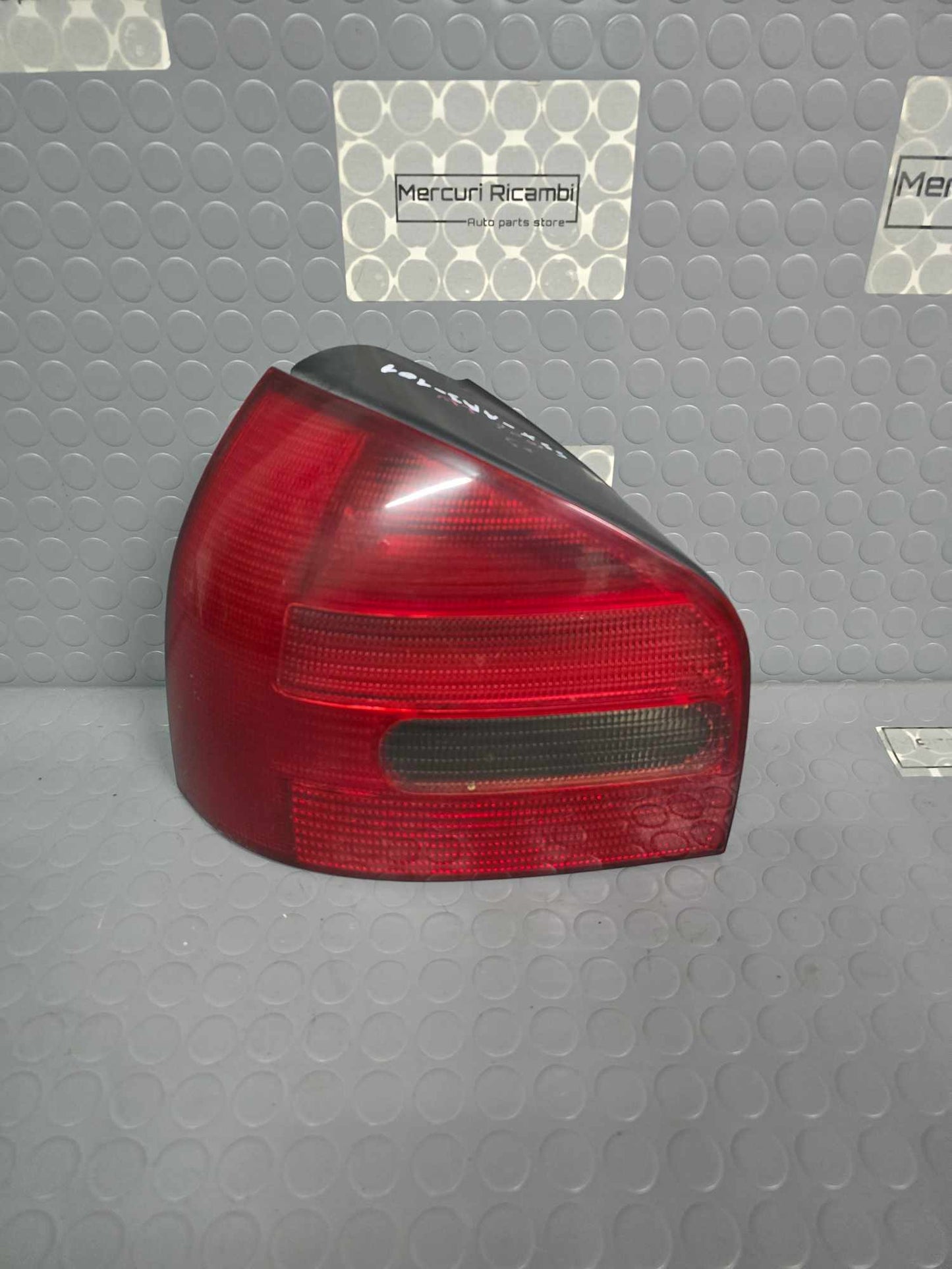 Fanale posteriore sinistro Audi A3 8L
