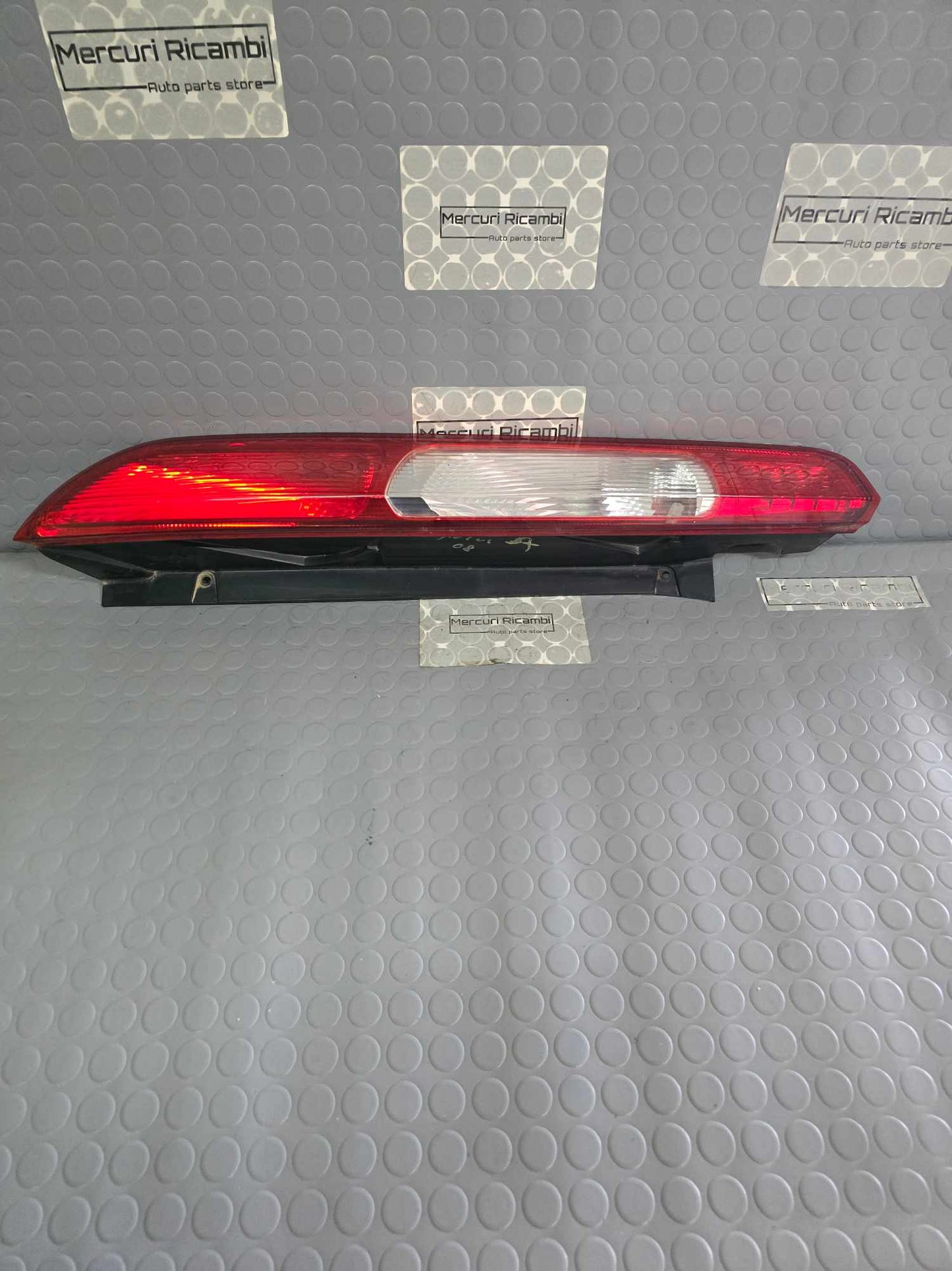 Fanale posteriore sinistro Ford Focus 2^ serie berlina