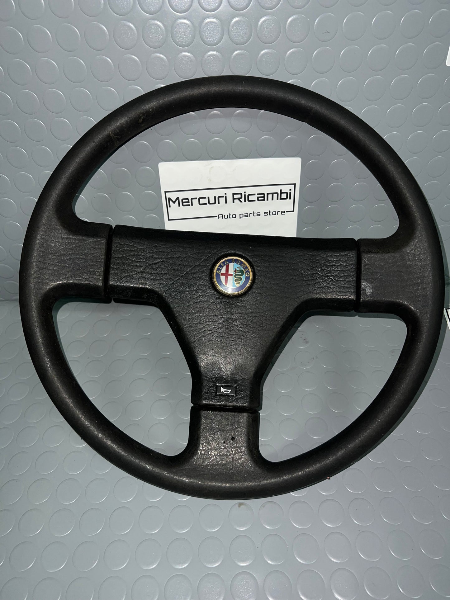 Volante Alfa Romeo 33