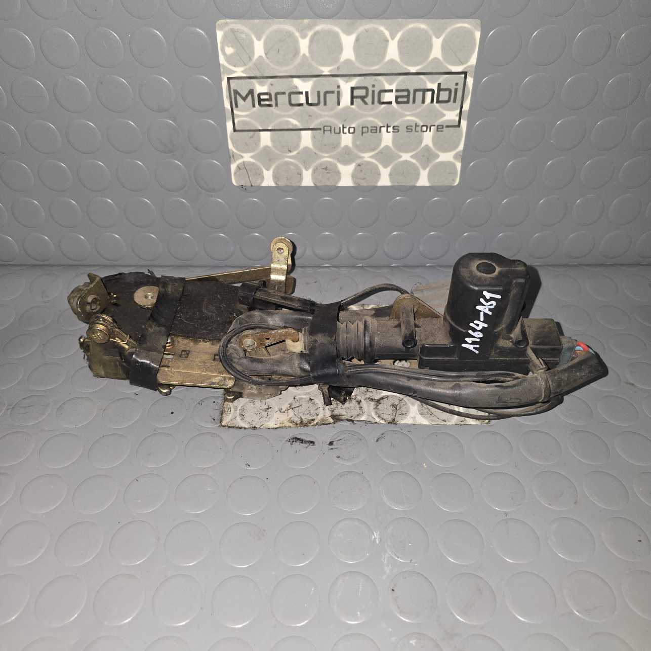 Serratura anteriore sinistra Alfa Romeo 1^ serie