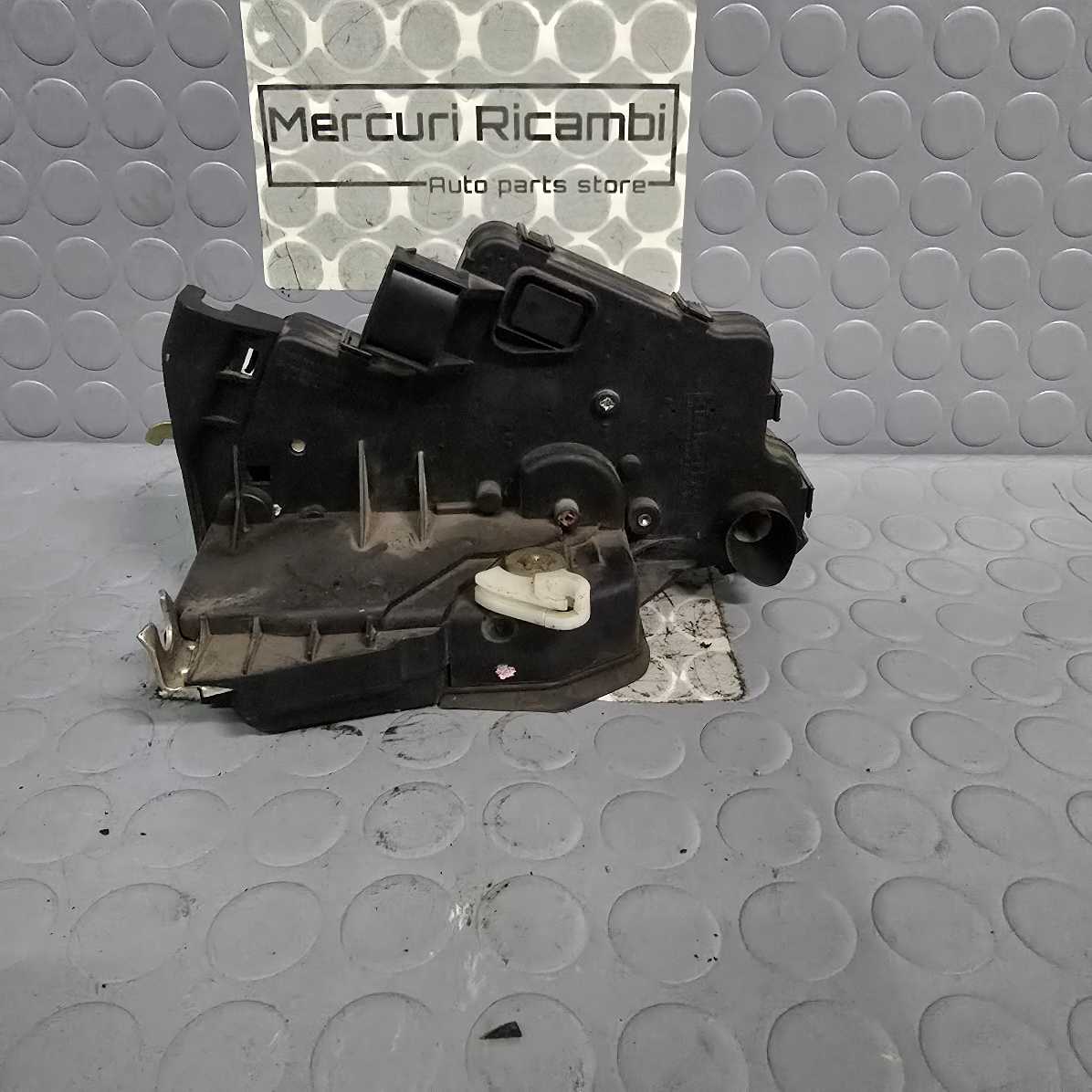 Serratura anteriore sinistra Bmw E46 serie 3 2^ serie