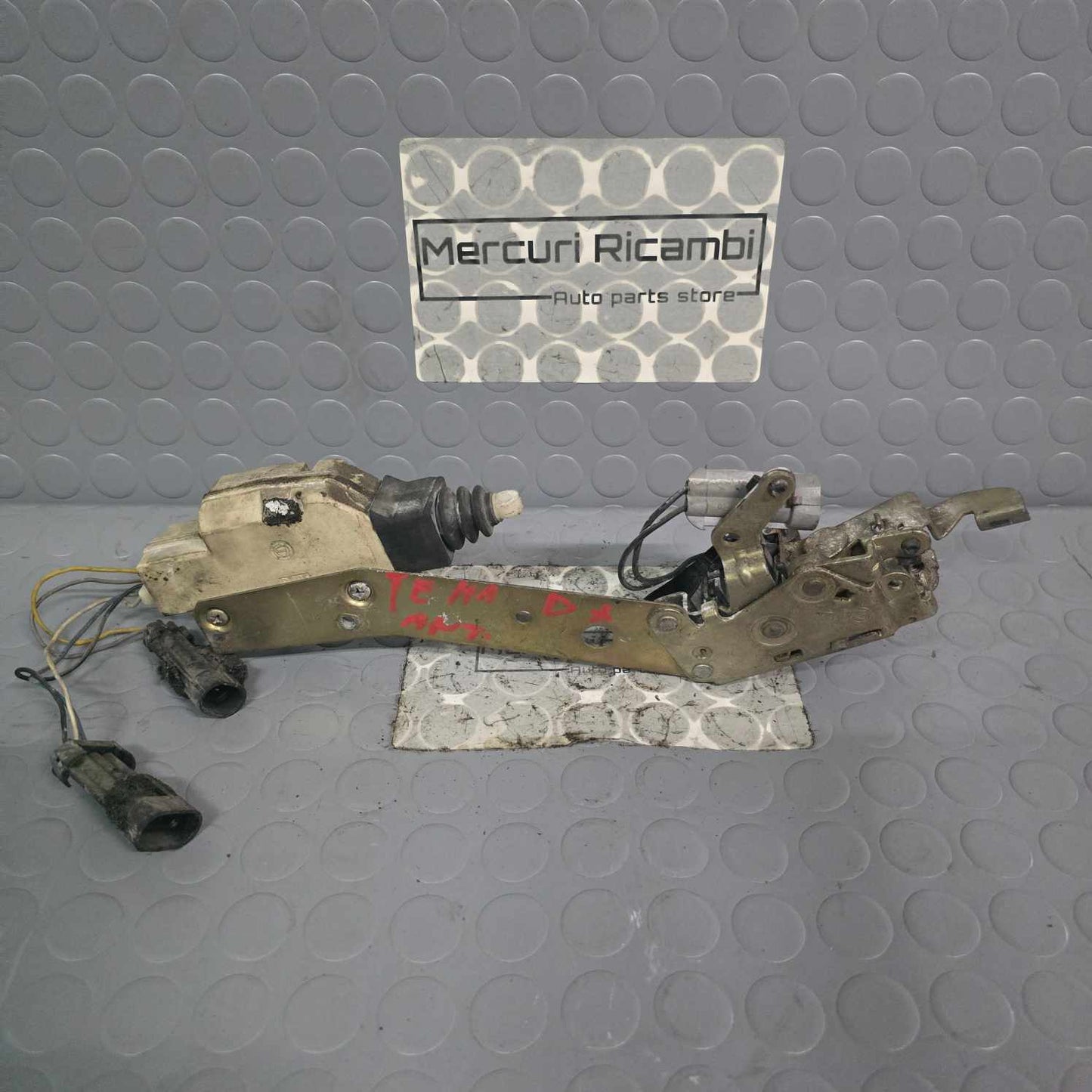 Serratura anteriore destra Lancia Thema 1^ serie