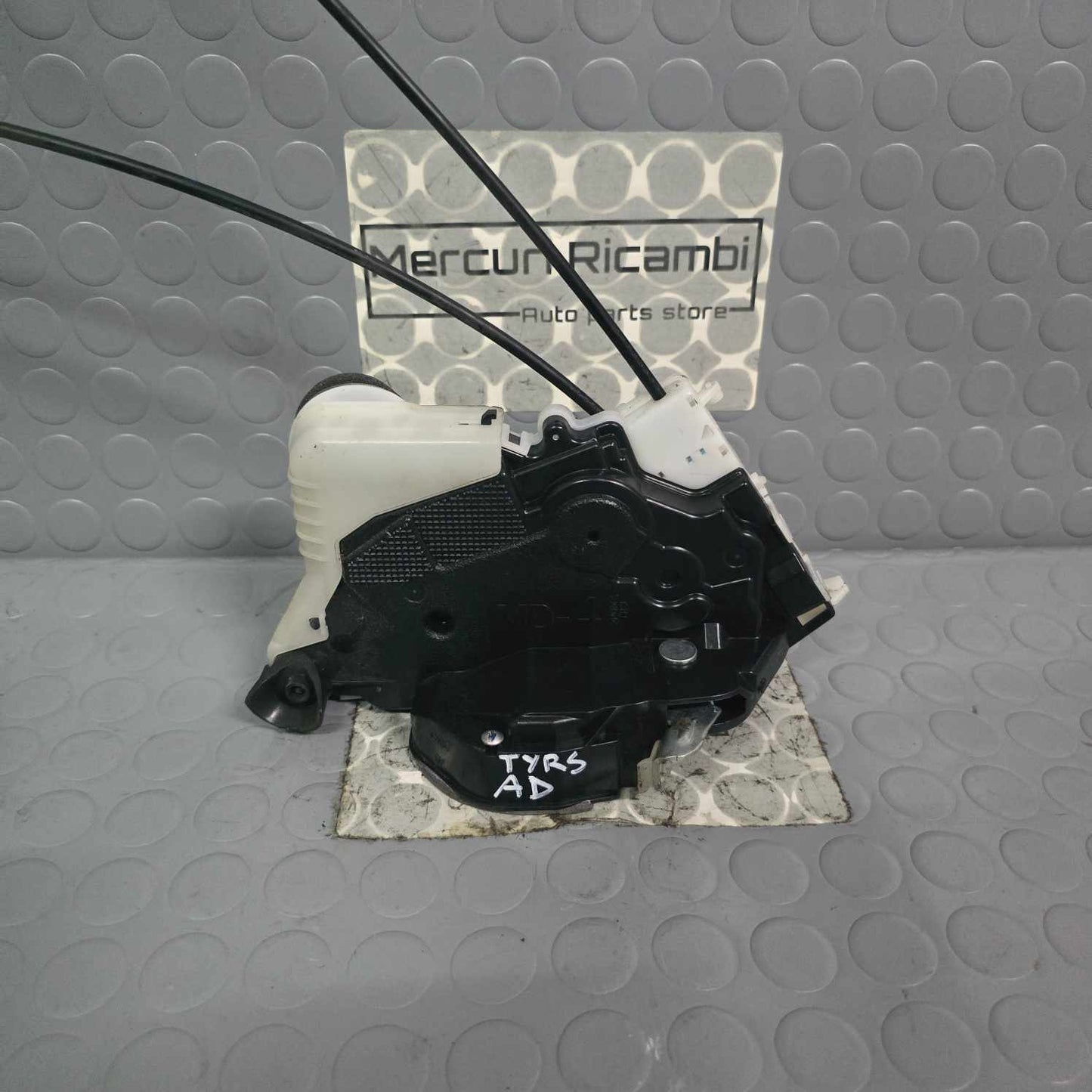 Serratura anteriore destra Toyota Yaris