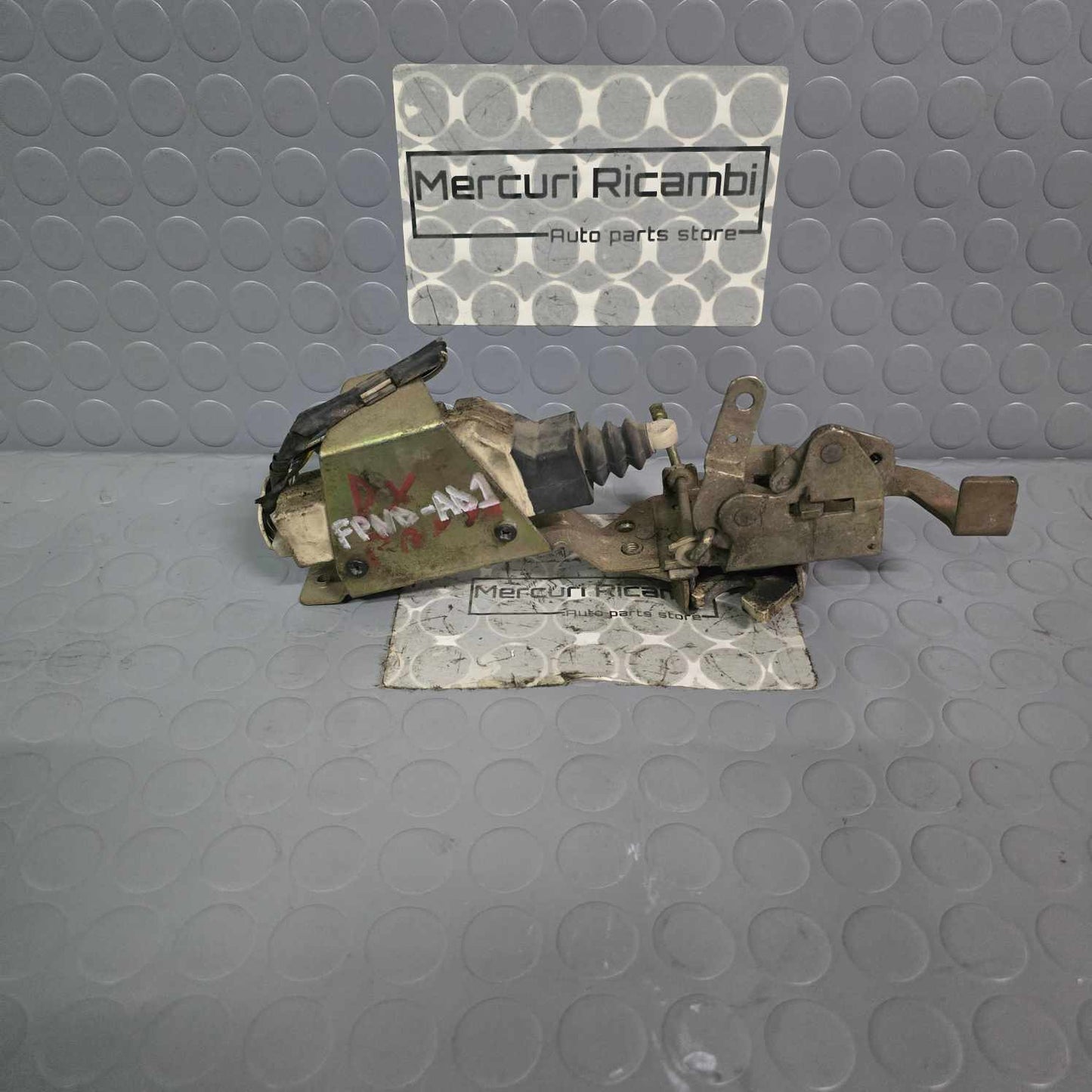 Serratura anteriore destra Fiat Panda 1^ serie