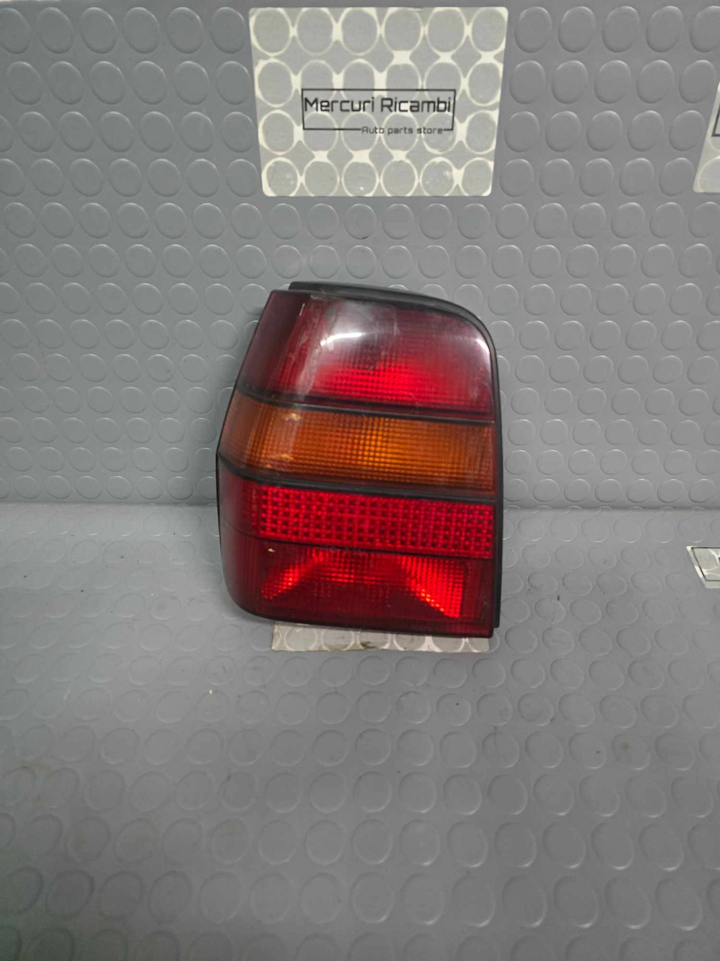 Fanale posteriore sinistro Volkswagen Polo 2^ serie