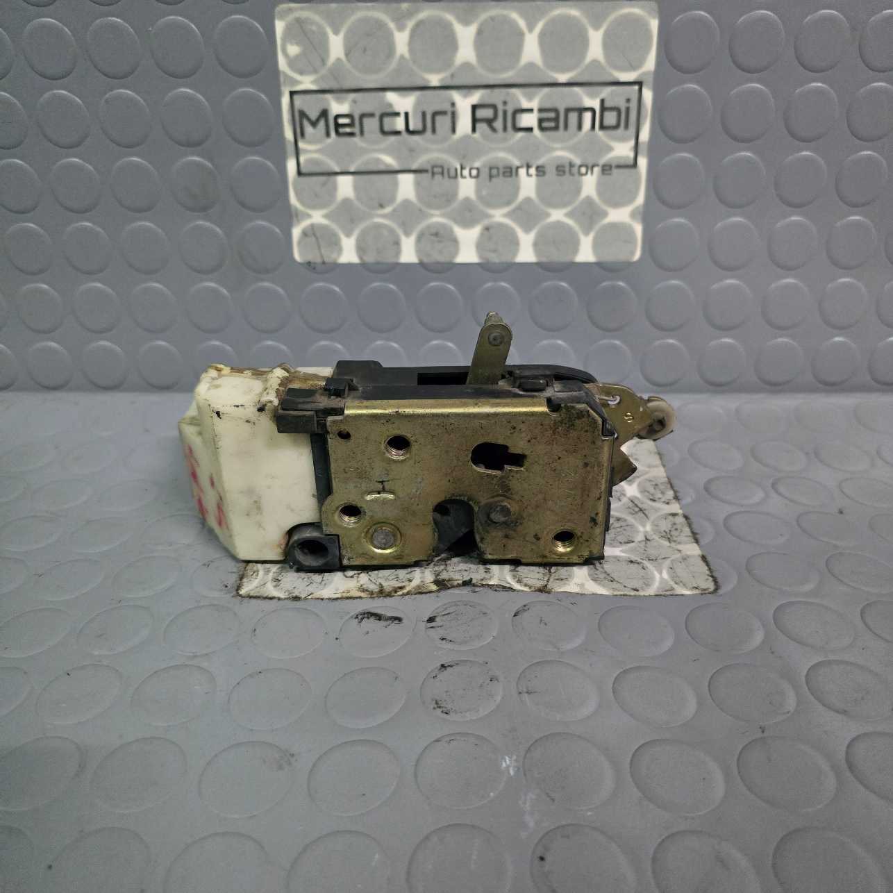 Serratura anteriore sinistra Alfa Romeo 147