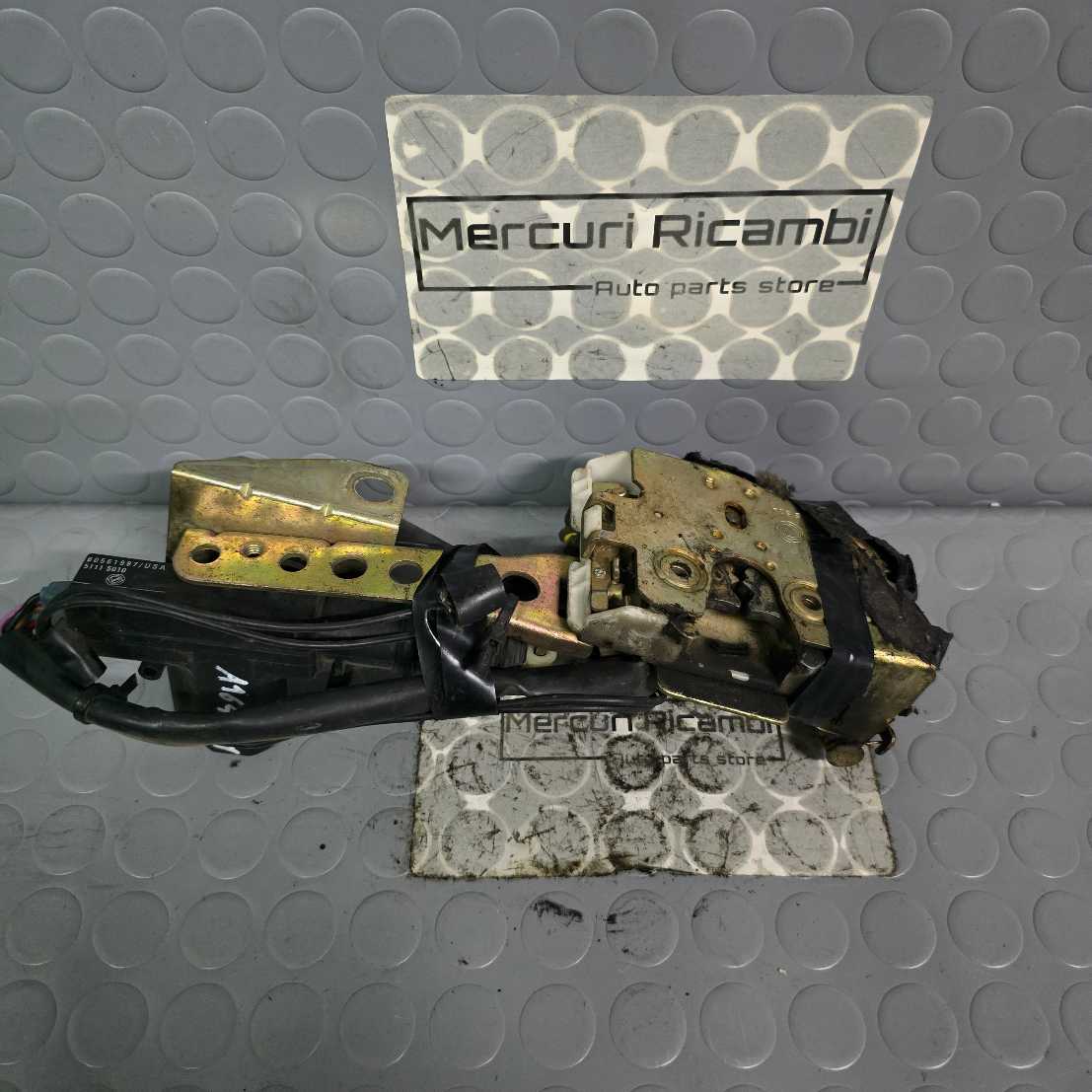 Serratura anteriore sinistra Alfa Romeo 1^ serie