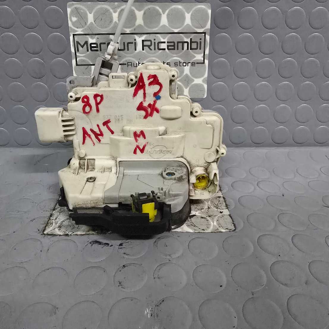 Serratura anteriore sinistra Audi A3 8P 2^ serie