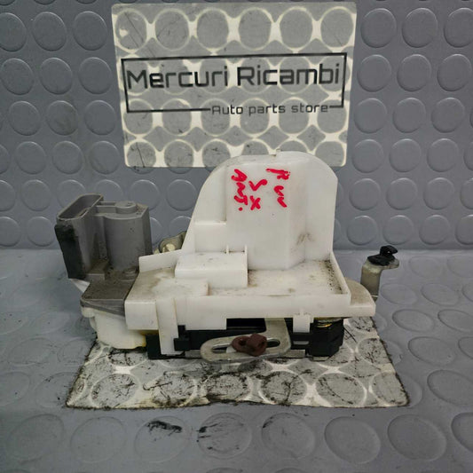Serratura anteriore sinistra Fiat punto 188 2^ serie