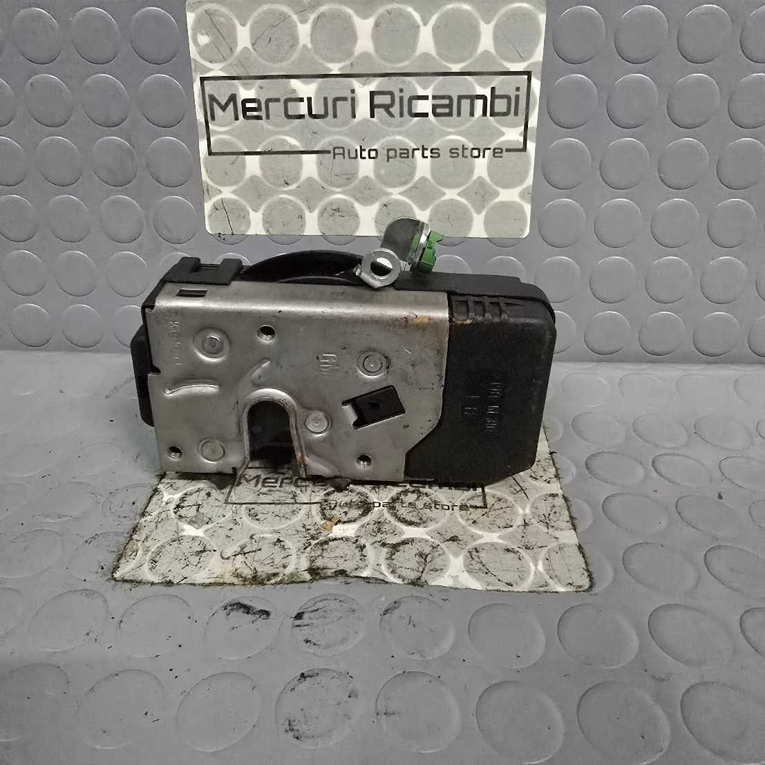 Serratura anteriore sinistra Opel Zafira 1^ serie