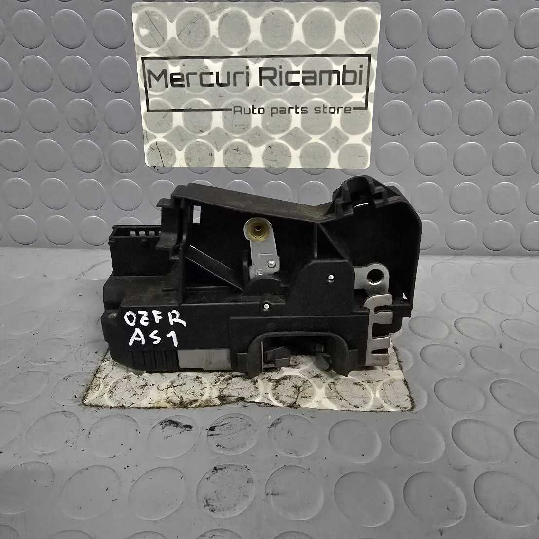 Serratura anteriore sinistra Opel Zafira 1^ serie