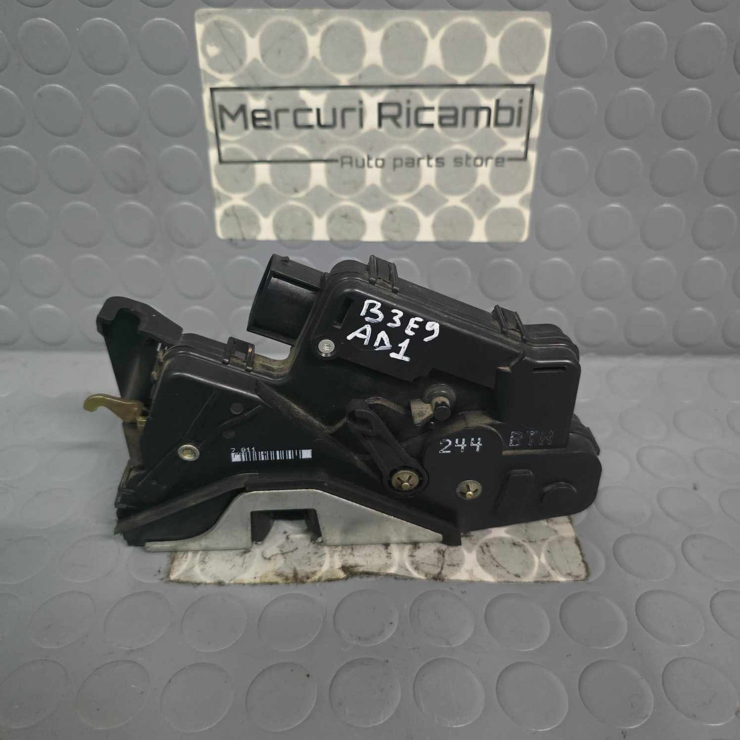 Serratura anteriore destra BMW serie 3 e90