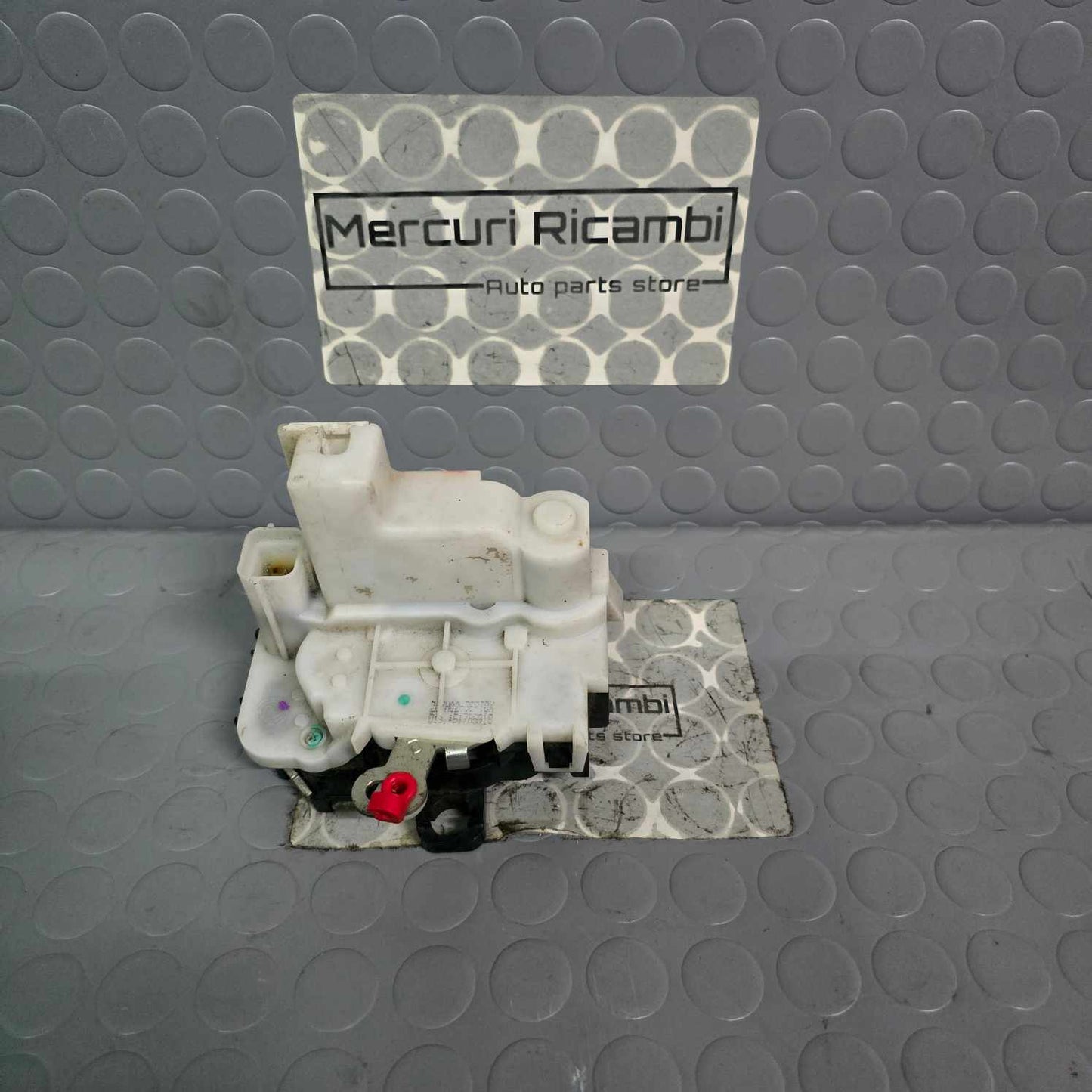 Serratura anteriore destra Fiat 500 3^ serie