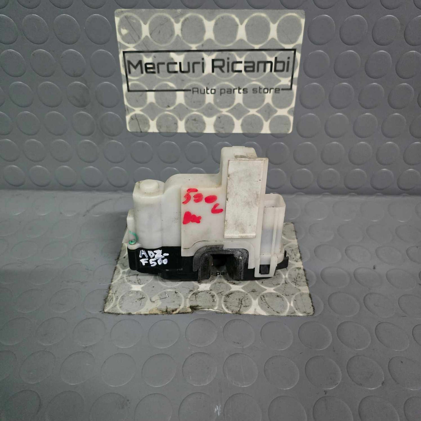 Serratura anteriore destra Fiat 500 3^ serie