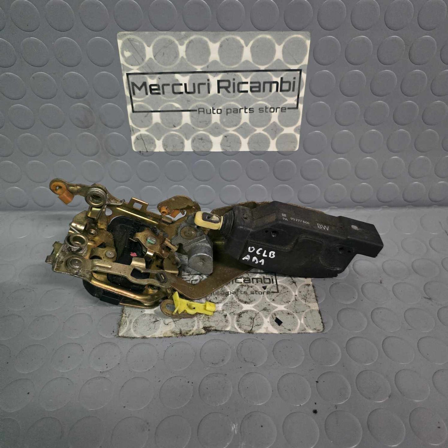 Serratura anteriore destra Opel Calibra 1^ serie